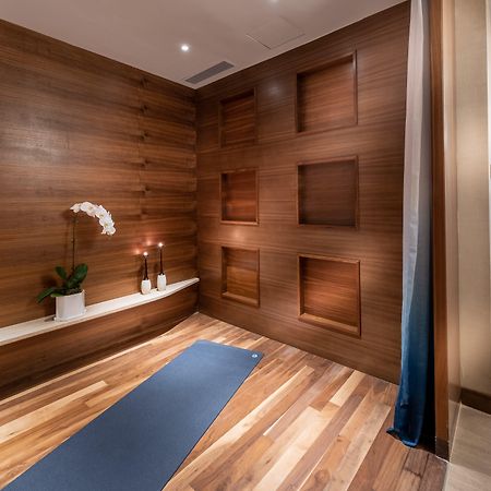 Hard Rock Hotel Desaru Coast Экстерьер фото The meditation room at the Four Seasons Hotel, London