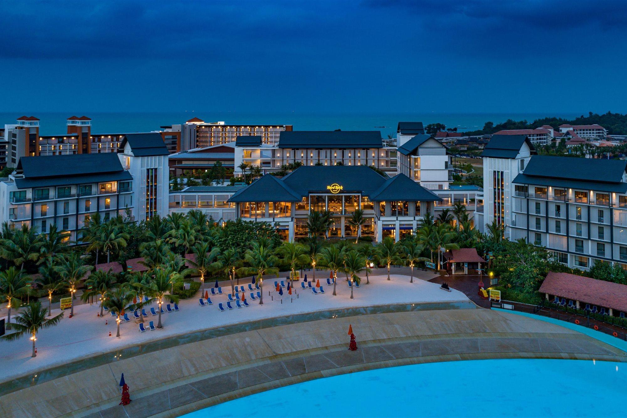 Hard Rock Hotel Desaru Coast Экстерьер фото The Village