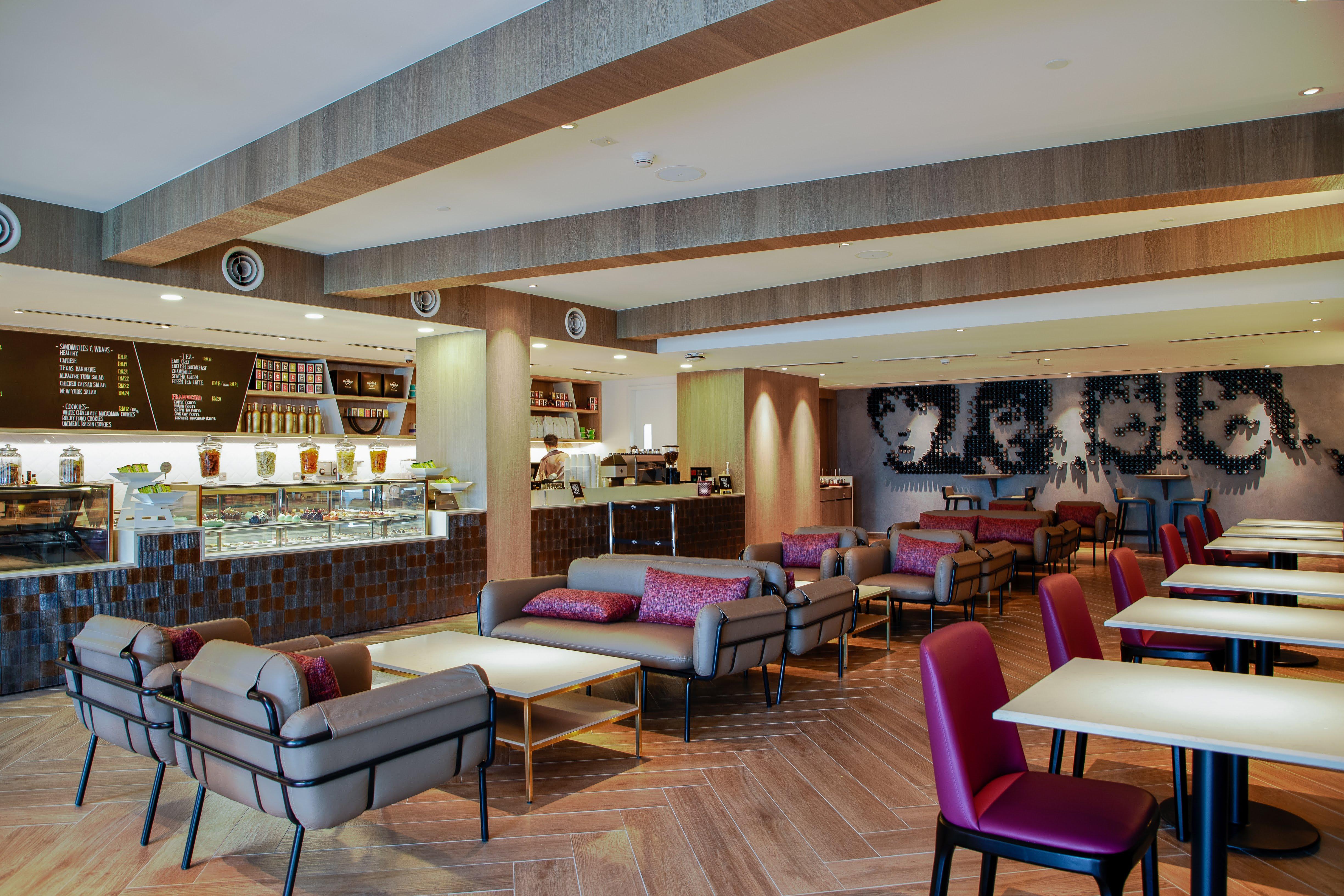 Hard Rock Hotel Desaru Coast Экстерьер фото The lounge at the airport