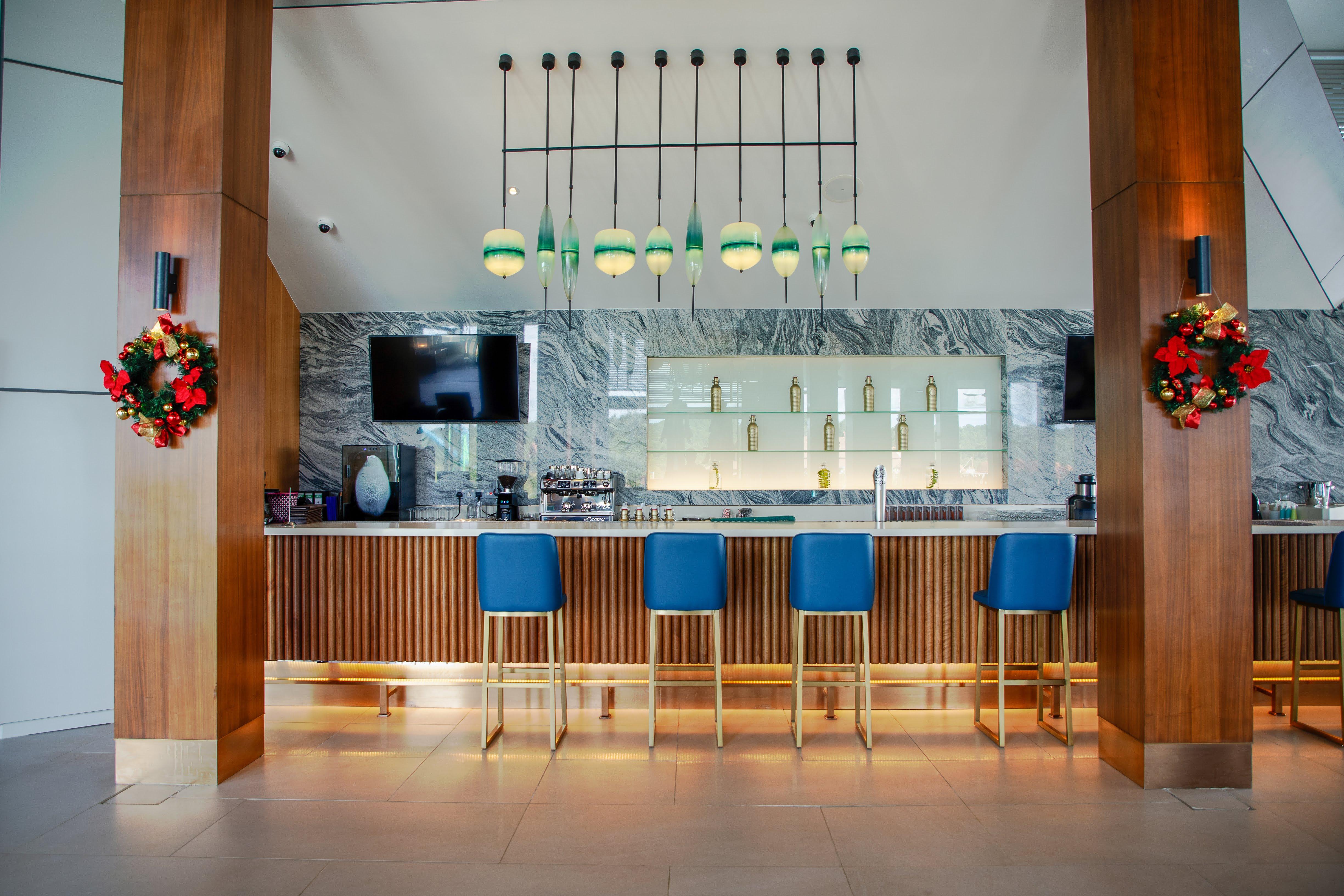 Hard Rock Hotel Desaru Coast Экстерьер фото The bar at the lounge